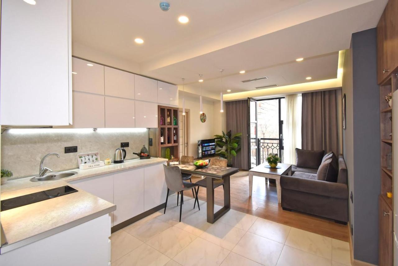 Home4You City Center Apartments Erévan Extérieur photo
