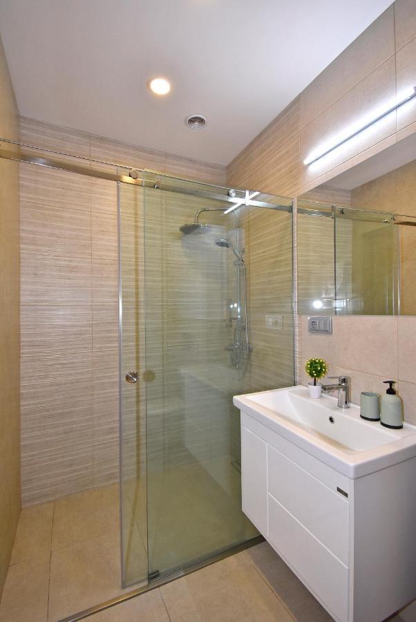 Home4You City Center Apartments Erévan Extérieur photo