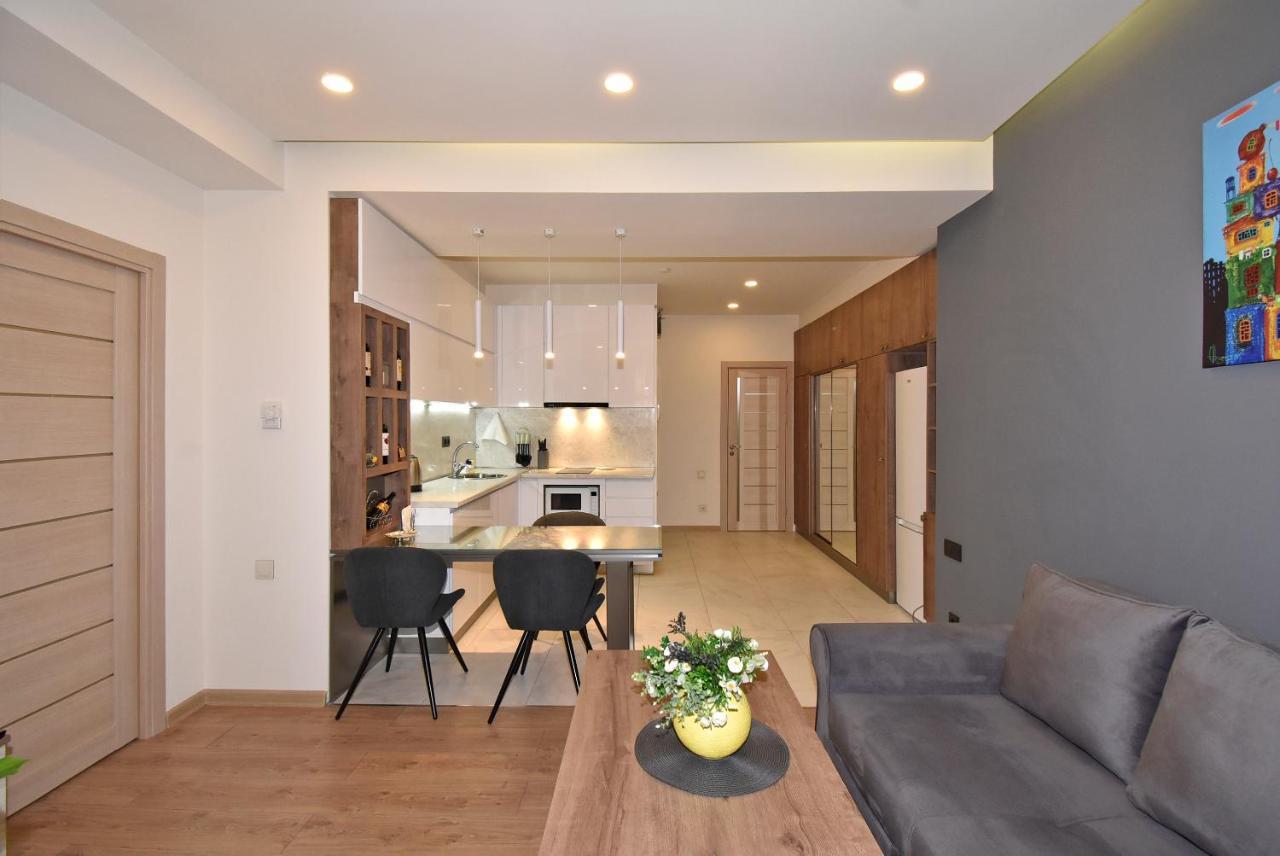 Home4You City Center Apartments Erévan Extérieur photo
