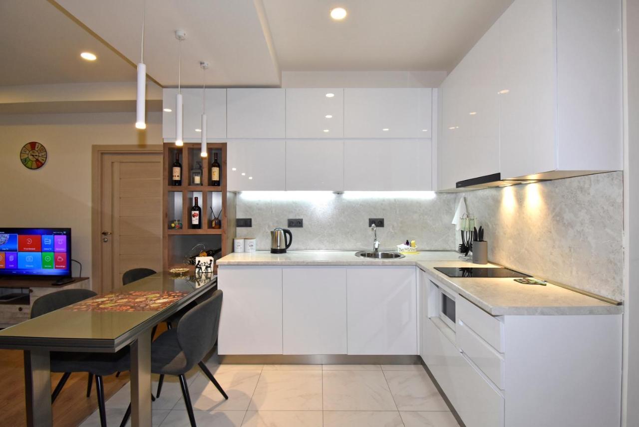 Home4You City Center Apartments Erévan Extérieur photo